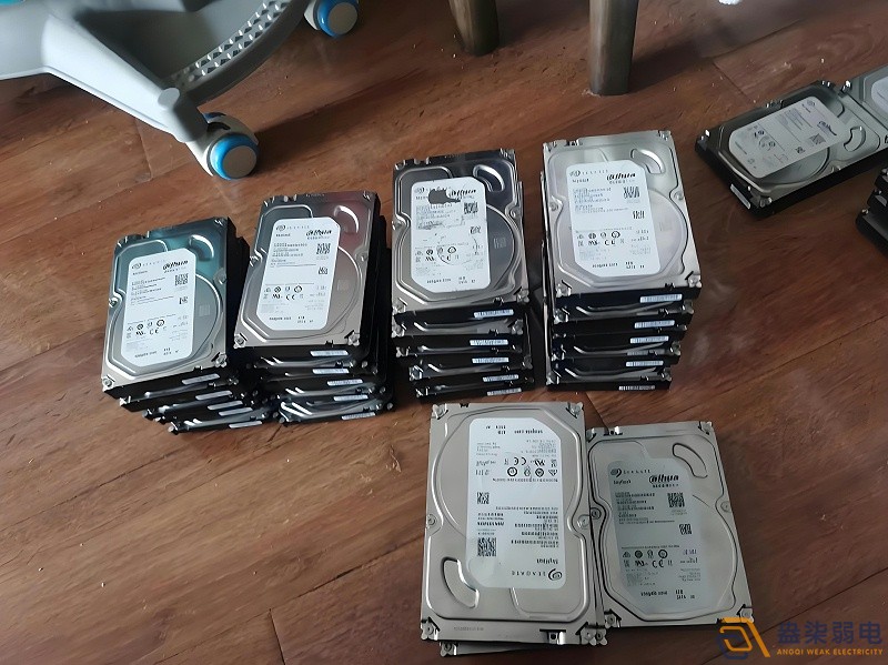 不同內(nèi)存大小的監(jiān)控硬盤可以兼容嗎？