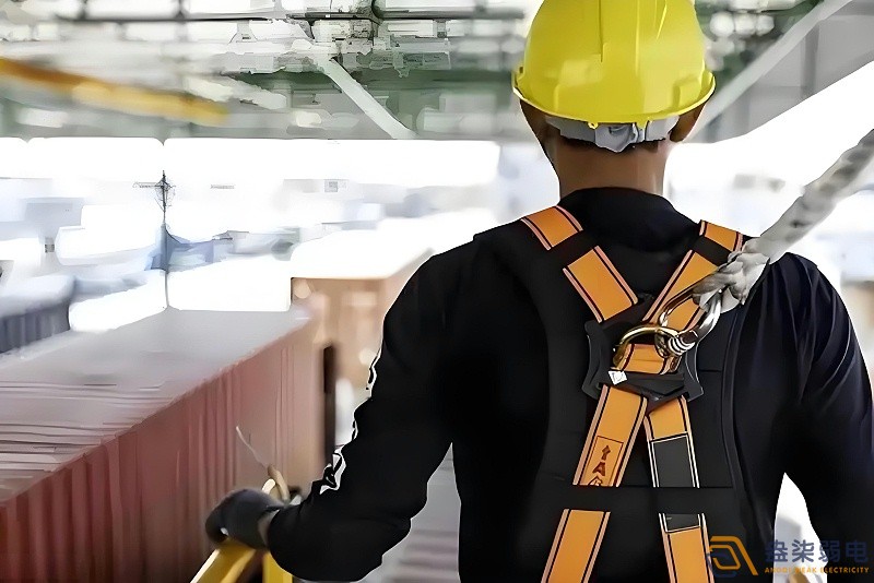 AI智能識別在工廠著裝檢測的應用